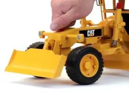 Grejder za puteve CAT Bruder