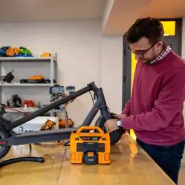 Akumulatorska vazdušna pumpa VAT 1220 FUSE Villager