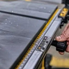 DeWALT stoni cirkular 2000W DWE7492