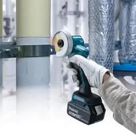 Makita DMC300Z akumulatorski kružni rezač 18V