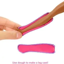 Barbie Klinika sa brinetom doktorkom, nameštajem i 30+ dodataka