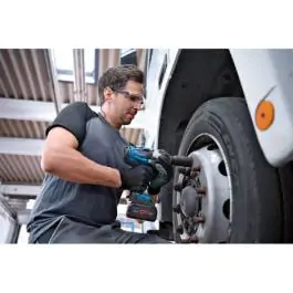 Bosch GDS 18V-1000 Akumulatorski udarni odvijač 2x5,0 Ah + L-Boxx kofer