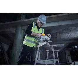 Kružna testera DeWALT DWE5615 – Snažna 1500W za precizno sečenje drva i građevinskih materijala