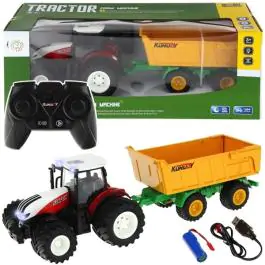 Traktor sa duplim točkovima i prikolicom na daljinsko upravljanje