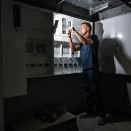 Bosch GLI 18V-800 Akumulatorska LED lampa