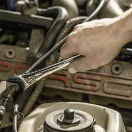 Polu-otvoreni ključ sa okastim mehanizmom 17 mm HT1R073 Hogert