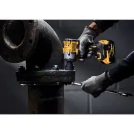 DeWalt DCF921NT aku udarni odvijač 18V, 450 Nm, kompaktan, bez baterije, u koferu
