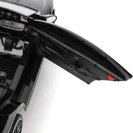Dečiji automobil na akumulator Mercedes-Benz AMG CLA 45 Crni – Licencirani model sa LED svetlima i vratima koja se otvaraju